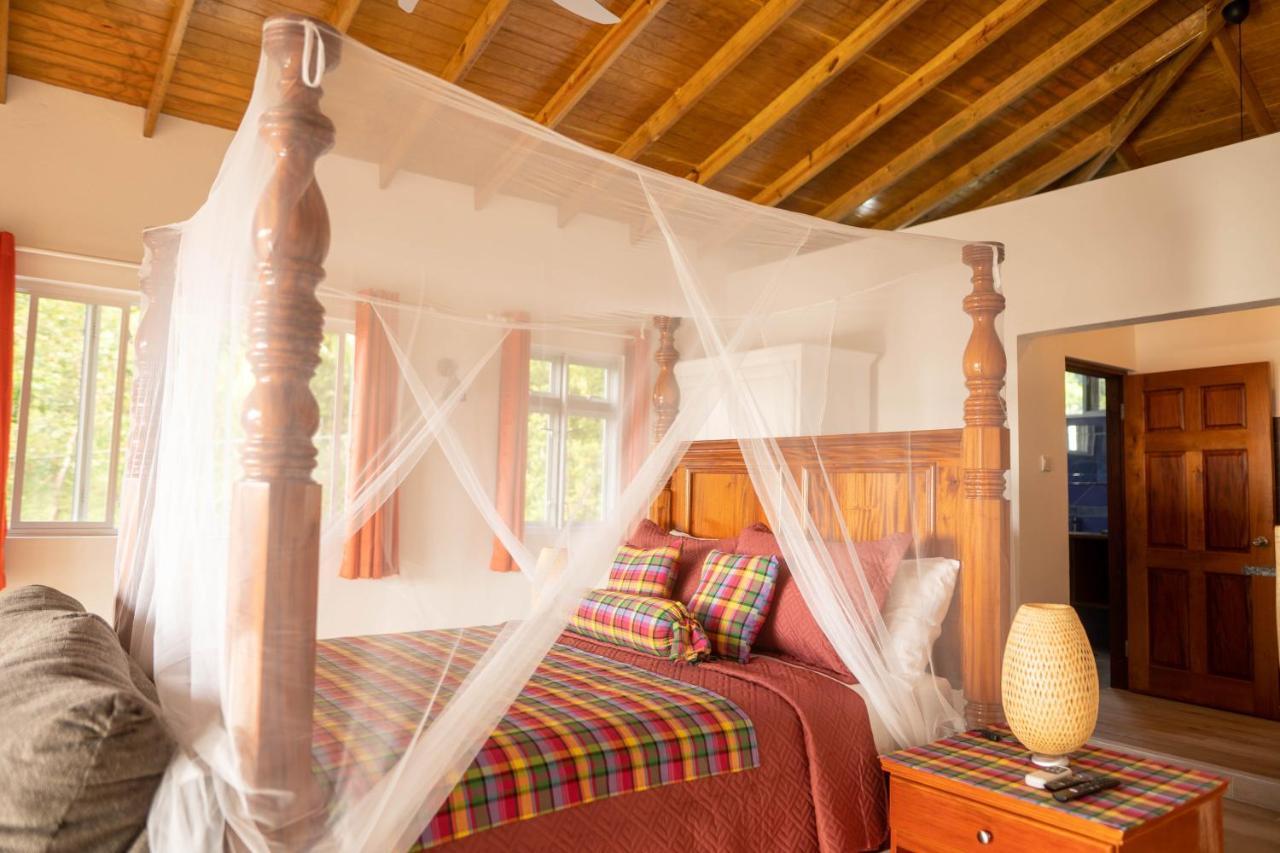 Villa Belle Etoile - Celestial Hideaway Soufrière Exterior foto