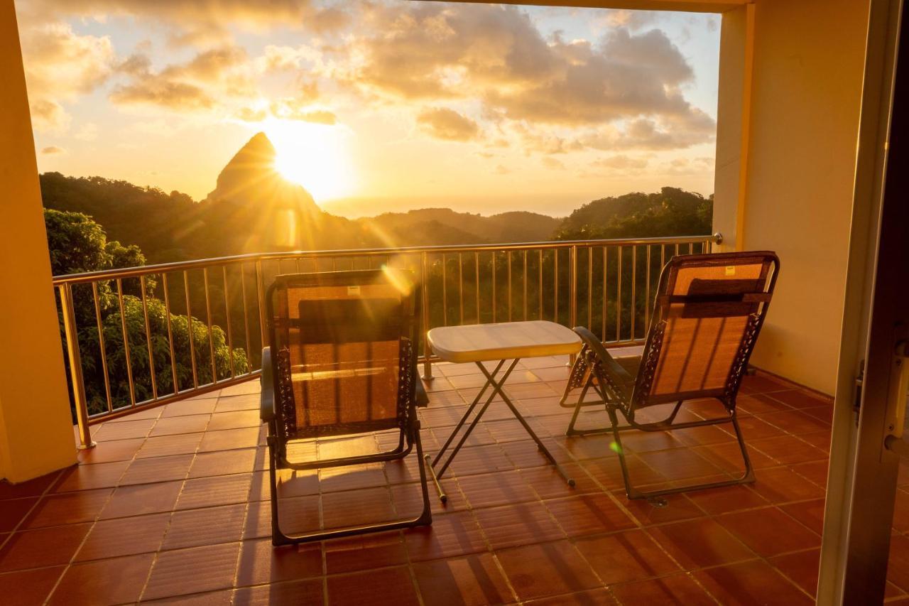 Villa Belle Etoile - Celestial Hideaway Soufrière Exterior foto
